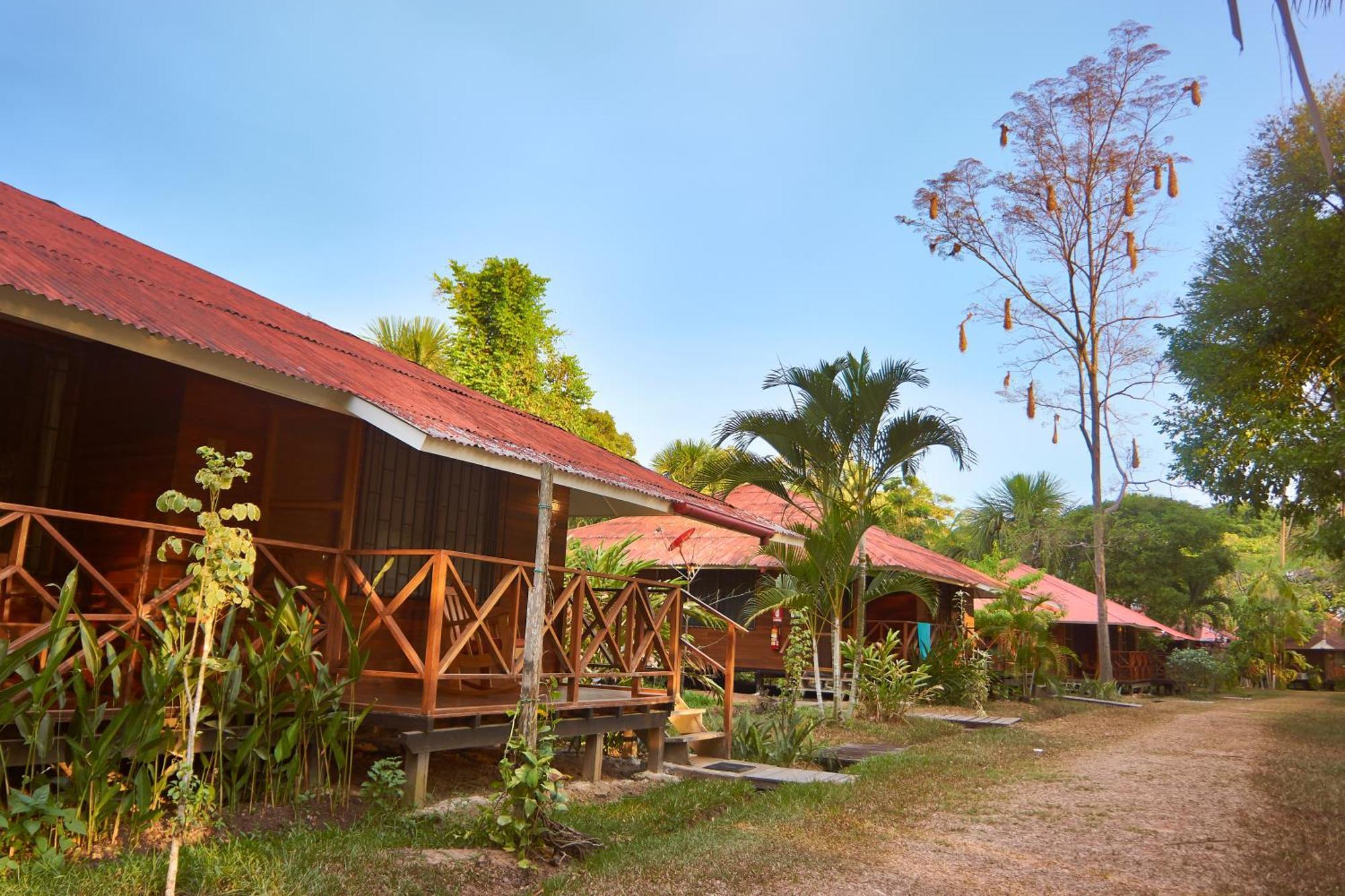 Manish Hotel Ecólogico Pucallpa Exterior foto